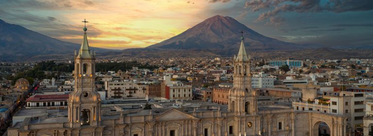 Arequipa Ciudad Blanca del Sur de Perú